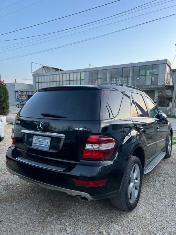 Mercedez Benz ML 2010 - Image 10