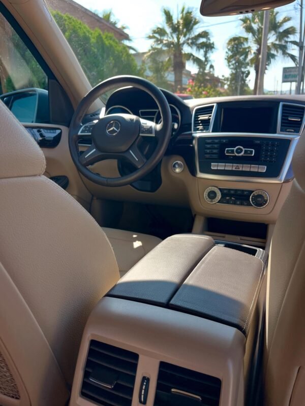 Mercedez Benz ML 2013 - Image 13